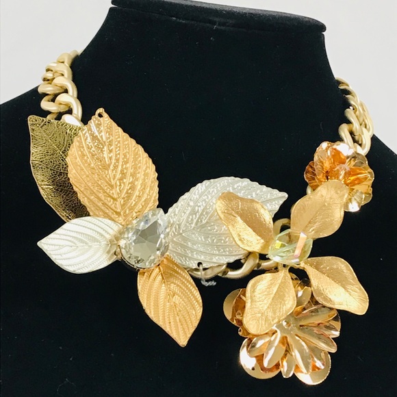 Gold and silver Poinsette  chain statement necklace - Picture 4 of 7